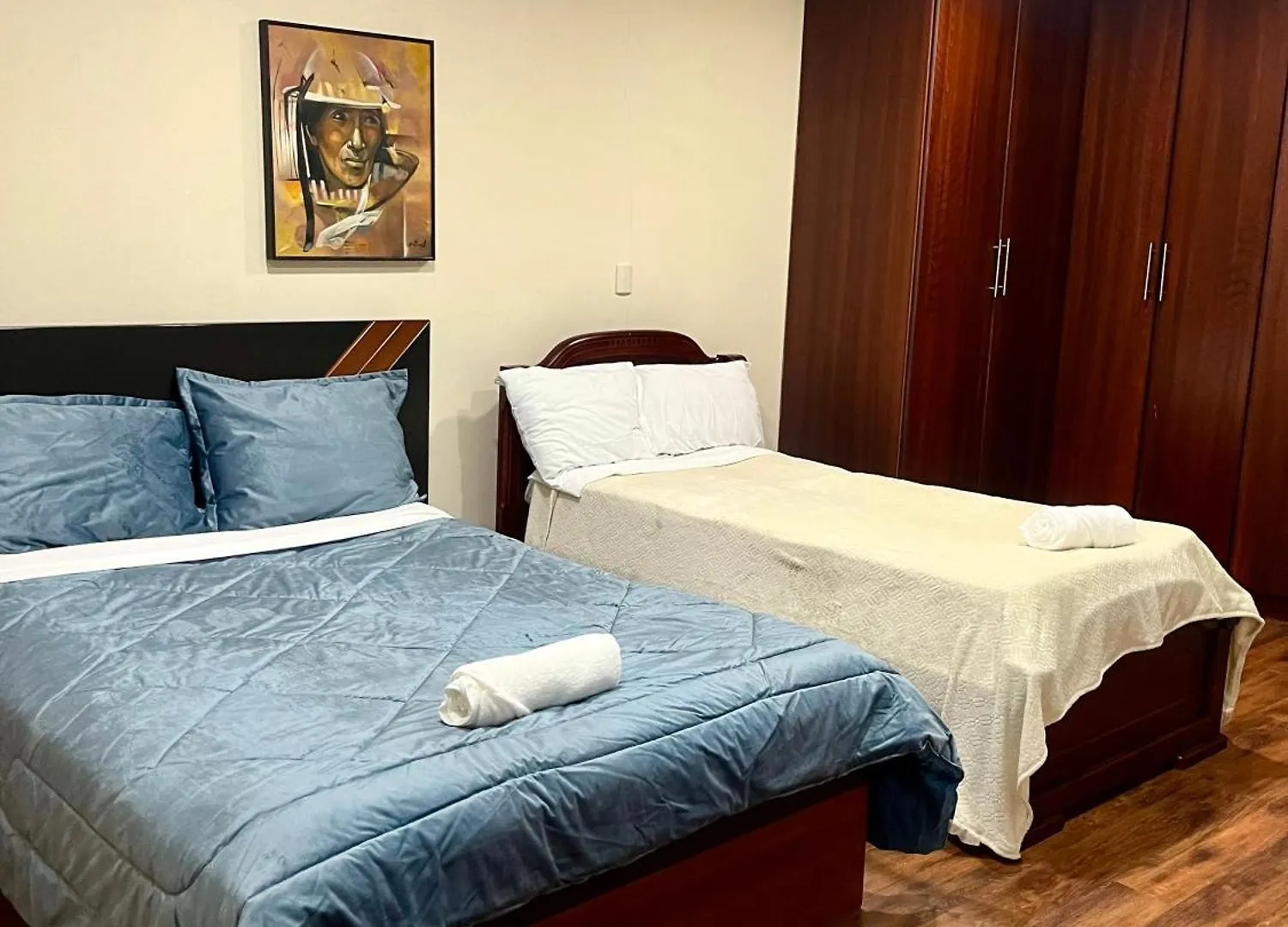 Apartahotel Grande Y Exclusivo, Cuenca Cerca Parque Calderon, Mall Del Rio Seguridad 24 Horas, 3 Parqueos Turi